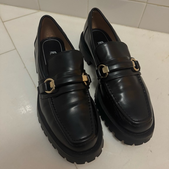 Zara Black Leather Gold Buckle Lug Sole Chunky Loafers - Picture 6 of 11